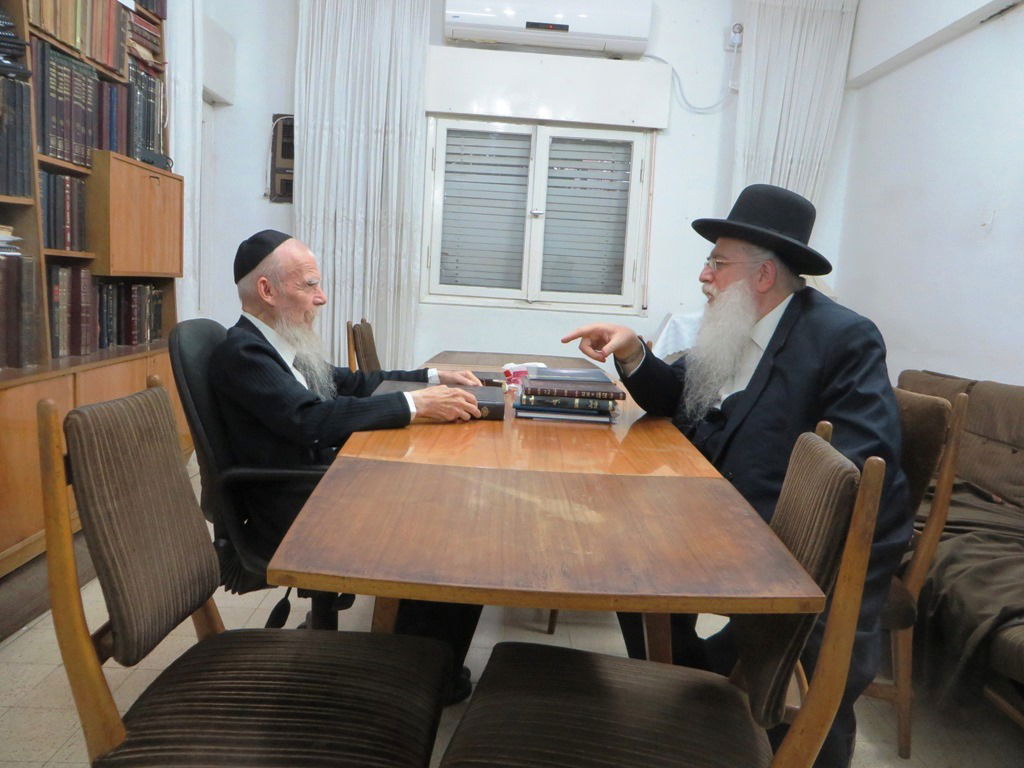 ח"כי אגודת ישראל ביקרו בבית ראש ישיבת פוניבז'