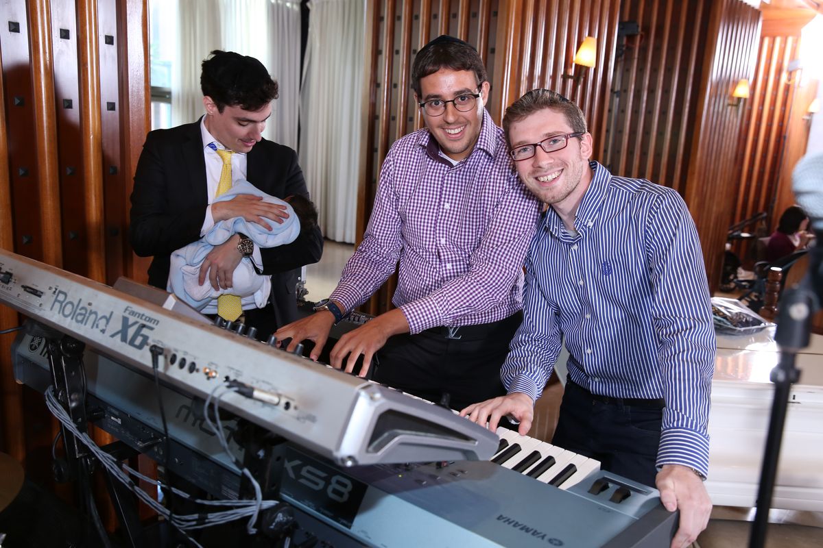 יואלי דיקמן חגג ברית לבנו הבכור • גלריה