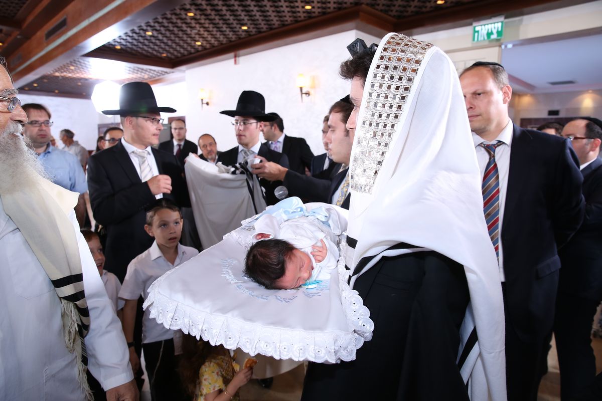 יואלי דיקמן חגג ברית לבנו הבכור • גלריה