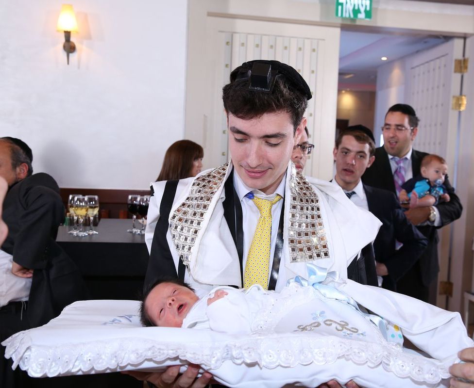 יואלי דיקמן חגג ברית לבנו הבכור • גלריה