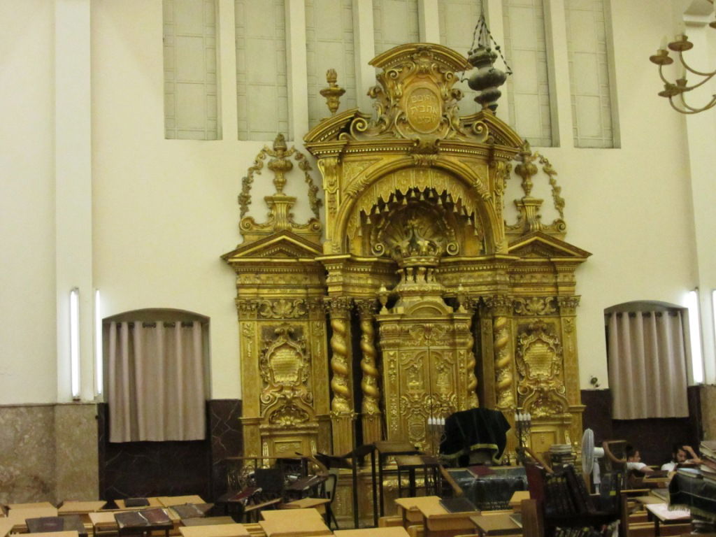 צפו: השיפוצים בפוניבז' לקראת ראש השנה