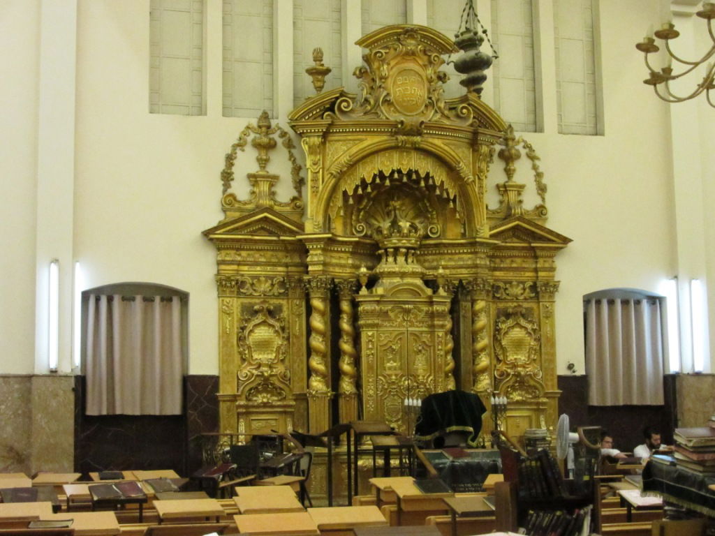 צפו: השיפוצים בפוניבז' לקראת ראש השנה