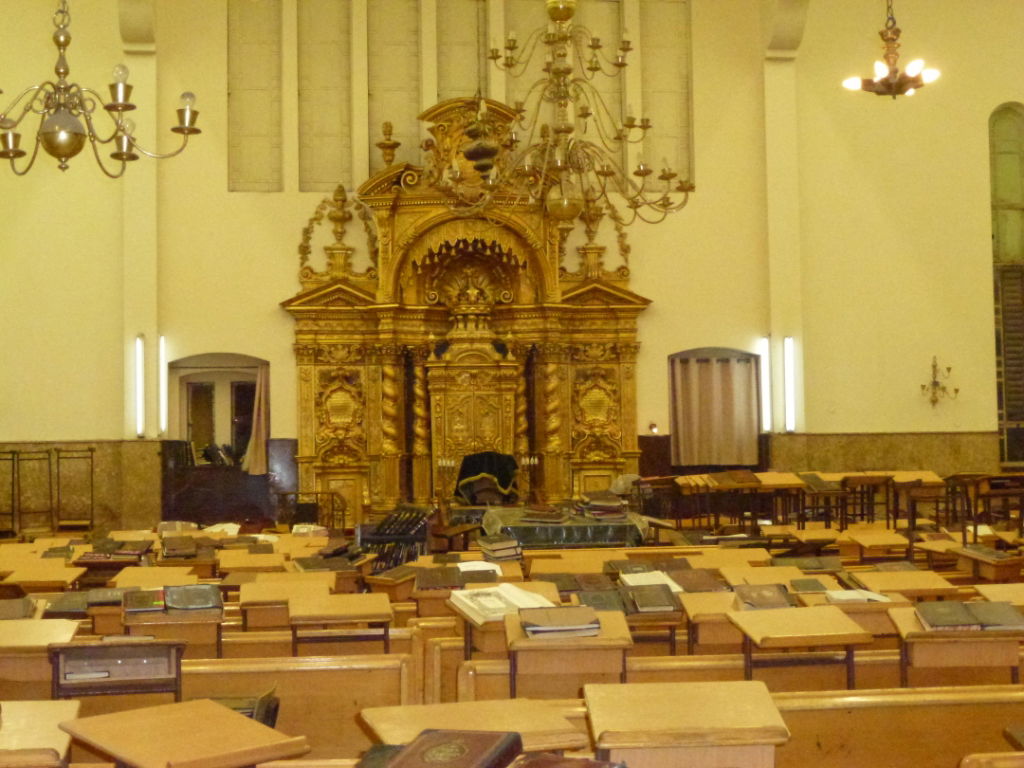 צפו: השיפוצים בפוניבז' לקראת ראש השנה