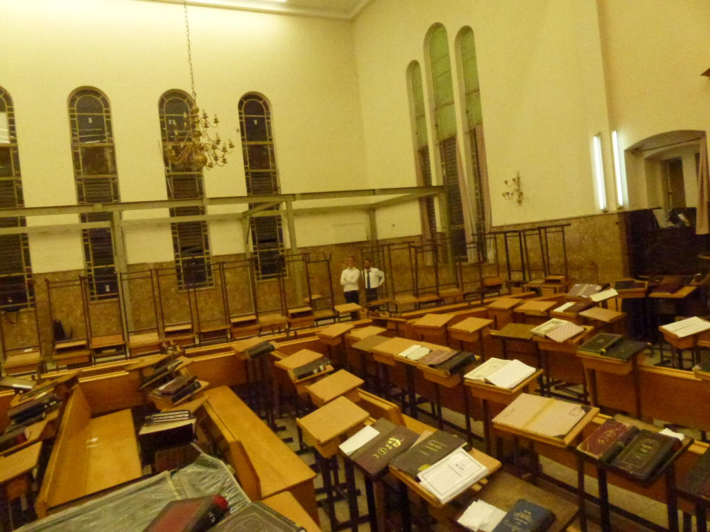 צפו: השיפוצים בפוניבז' לקראת ראש השנה