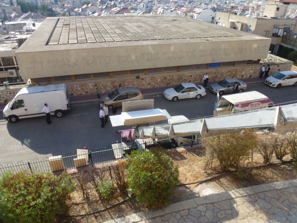 צפו: השיפוצים בפוניבז' לקראת ראש השנה