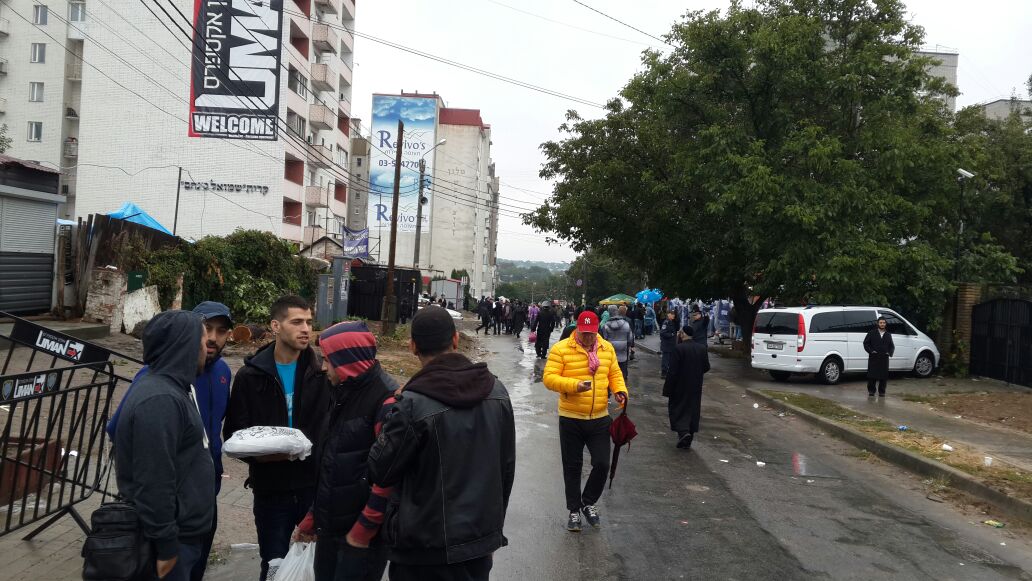 תיעוד: אלפים בציון רבי נחמן באומן