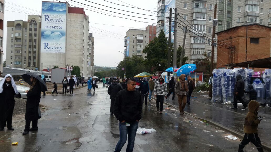 תיעוד: אלפים בציון רבי נחמן באומן