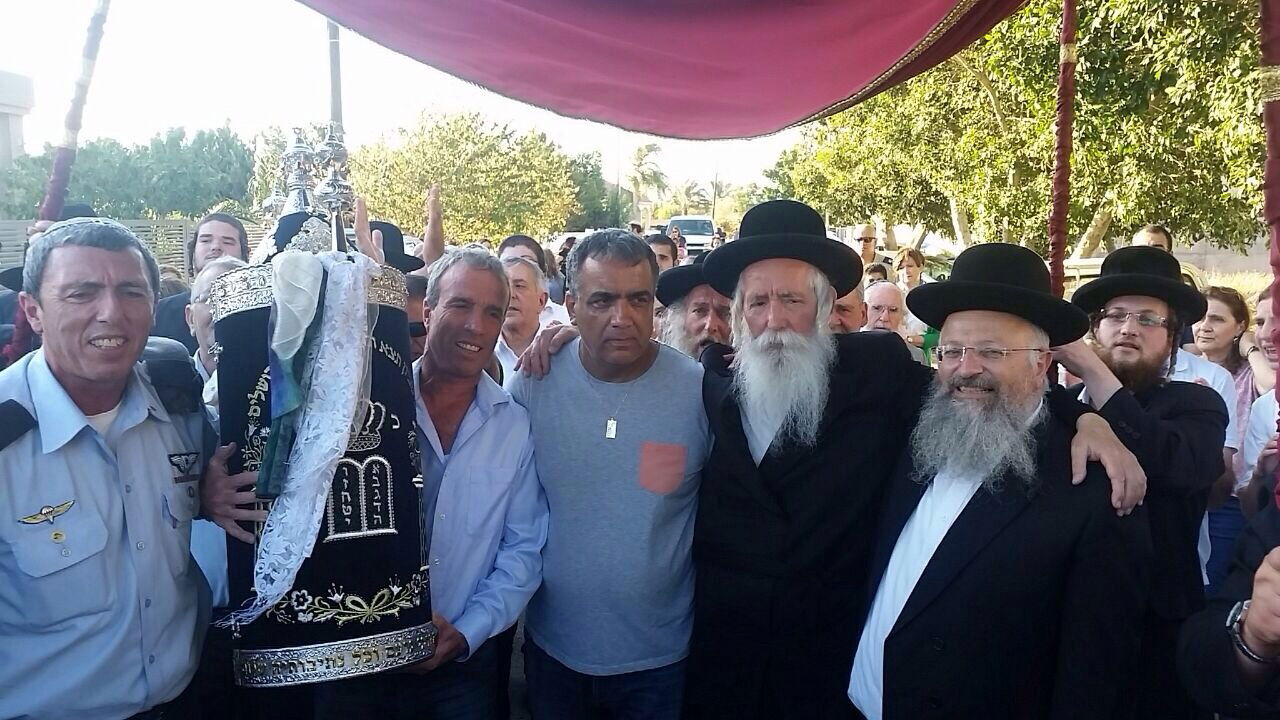 ביוזמת הרב גרוסמן: פיוס בין ח"כ שטרן והרב אליהו