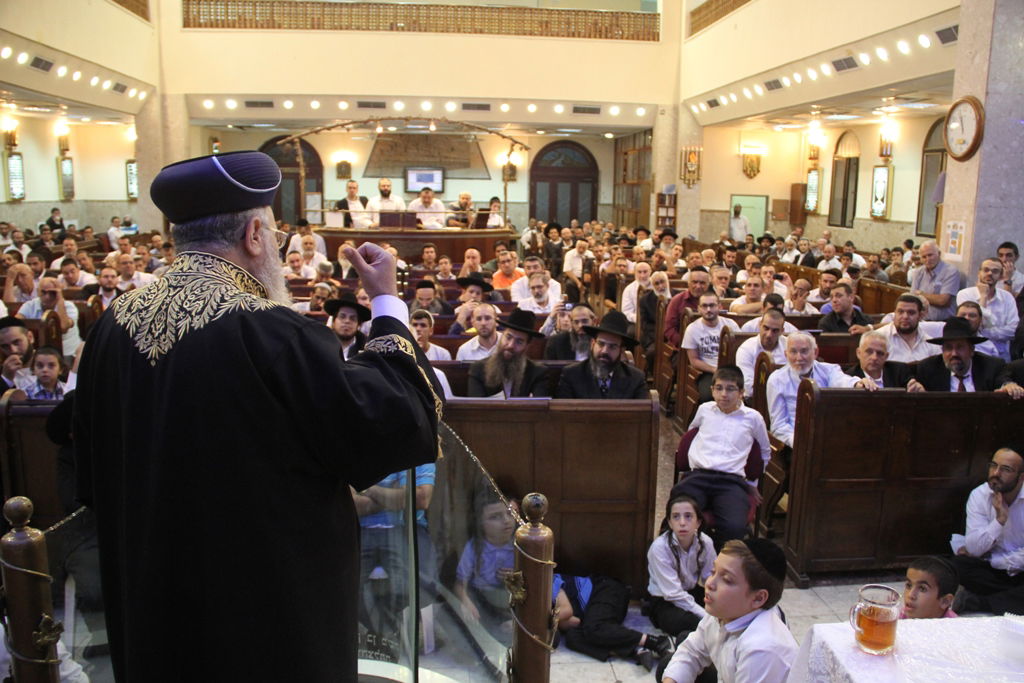 הרב דוד יוסף סיפר: כשמרן הגר"ע יוסף היה סהרורי בגלל התורה