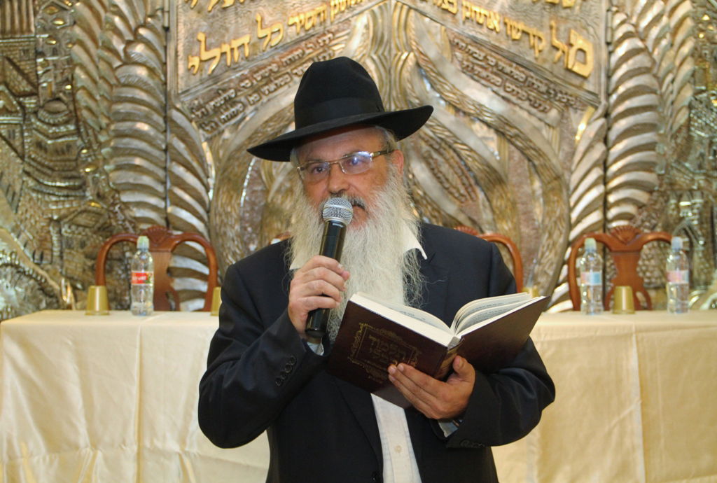 הרב דוד יוסף סיפר: כשמרן הגר"ע יוסף היה סהרורי בגלל התורה