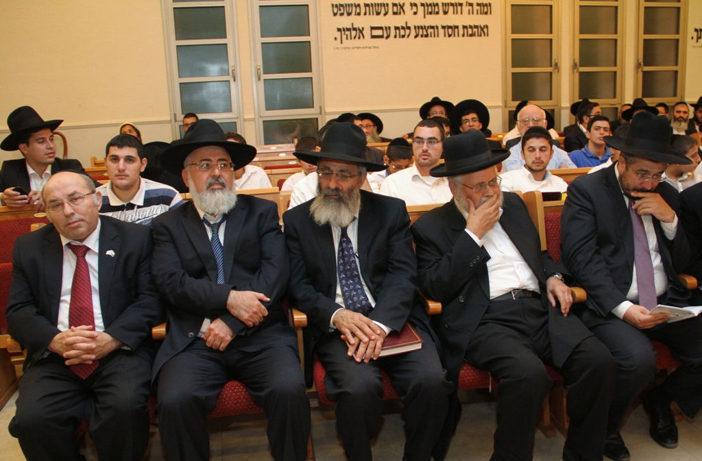 הרב דוד יוסף סיפר: כשמרן הגר"ע יוסף היה סהרורי בגלל התורה