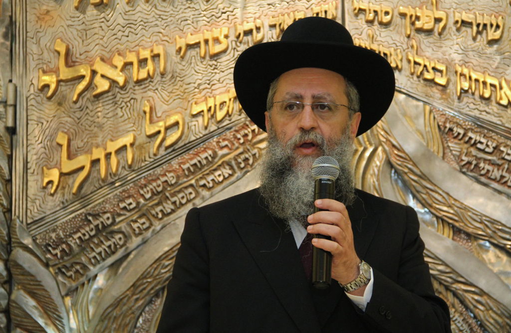 הרב דוד יוסף סיפר: כשמרן הגר"ע יוסף היה סהרורי בגלל התורה