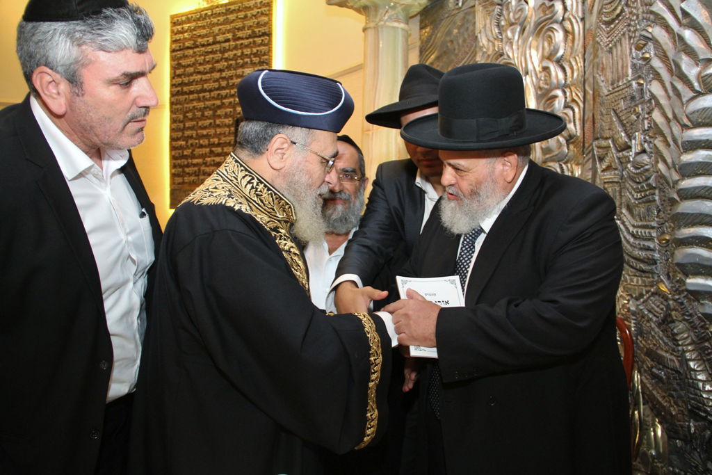 הרב דוד יוסף סיפר: כשמרן הגר"ע יוסף היה סהרורי בגלל התורה