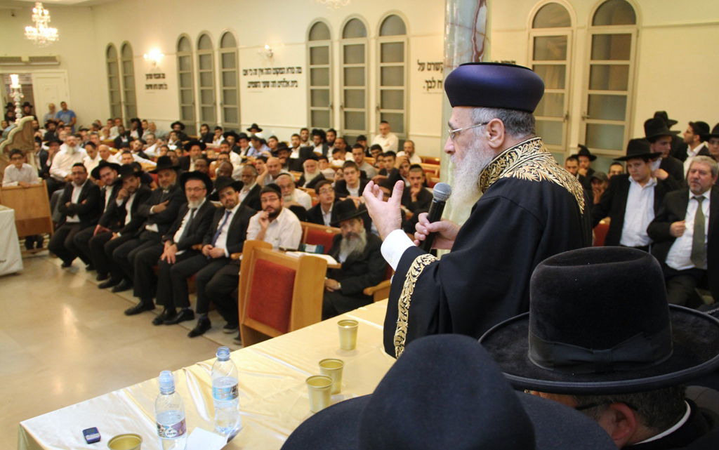 הרב דוד יוסף סיפר: כשמרן הגר"ע יוסף היה סהרורי בגלל התורה