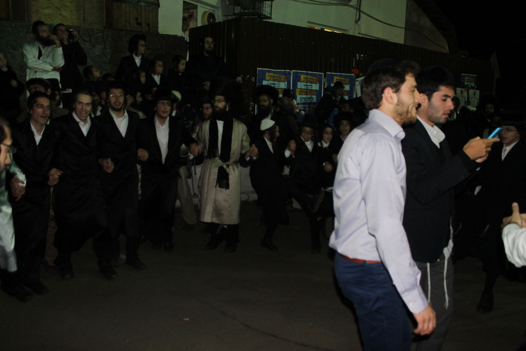 רבבות שהו בראש השנה באומן • צפו