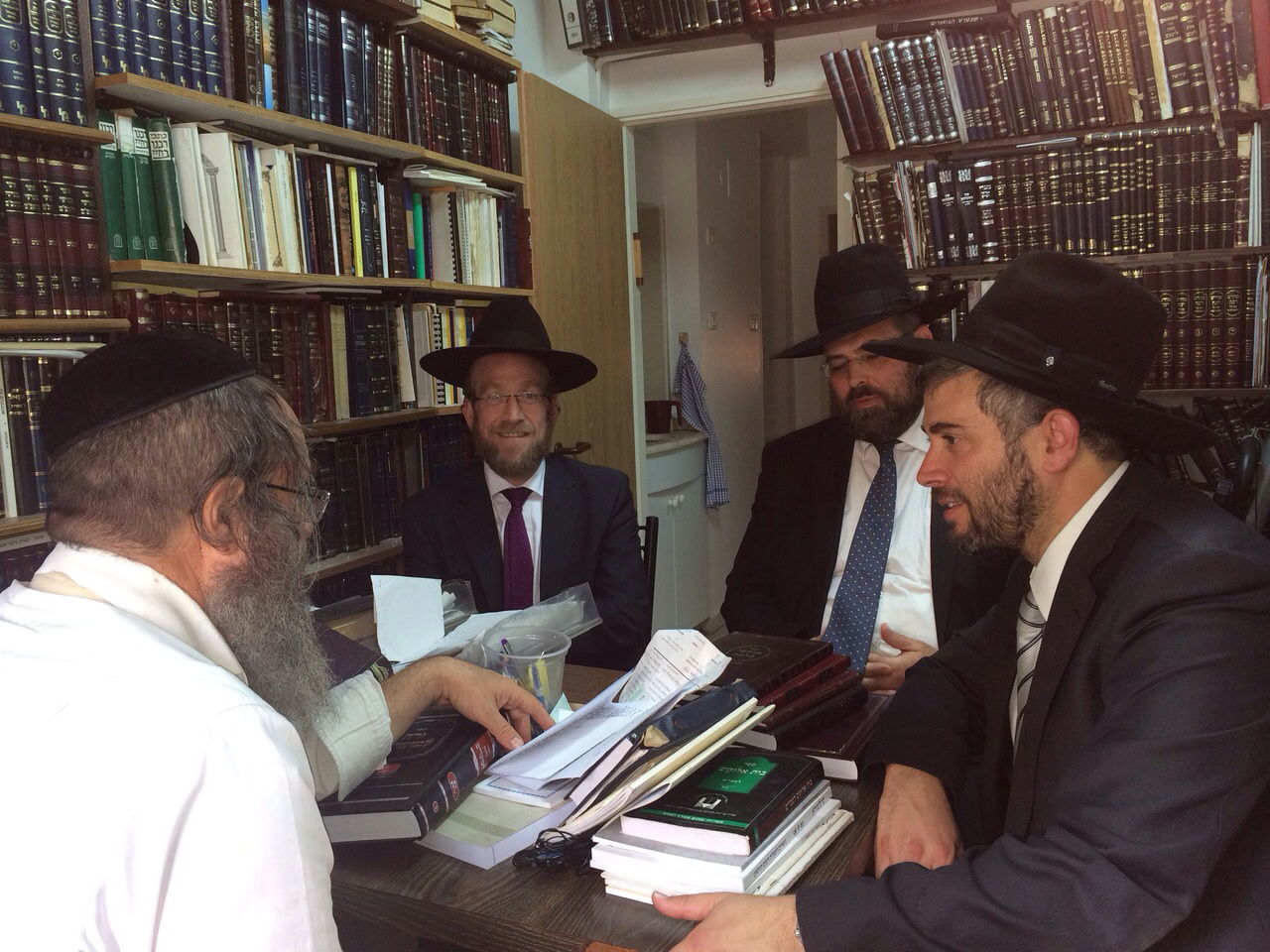 חברי דגל התורה בירושלים ביקרו אצל גדולי הדור