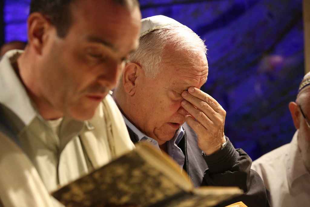 מתקרבים למסורת? מזה שנים רבות נאמרו אמש לראשונה סליחות בבית הנשיא