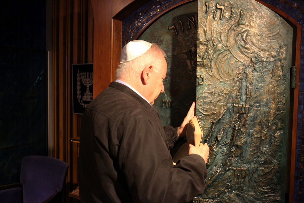 מתקרבים למסורת? מזה שנים רבות נאמרו אמש לראשונה סליחות בבית הנשיא