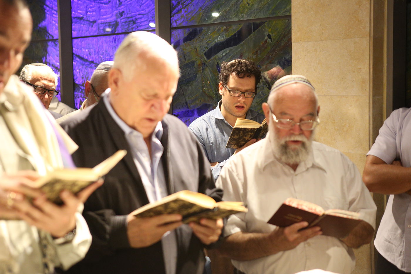 מתקרבים למסורת? מזה שנים רבות נאמרו אמש לראשונה סליחות בבית הנשיא