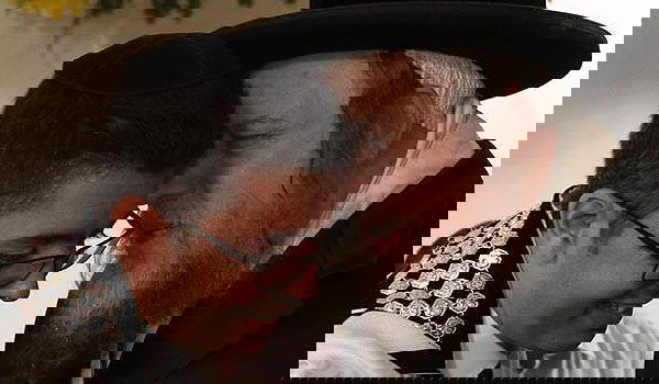 מי בא לעשות כבוד לעמי כהן? • צפו