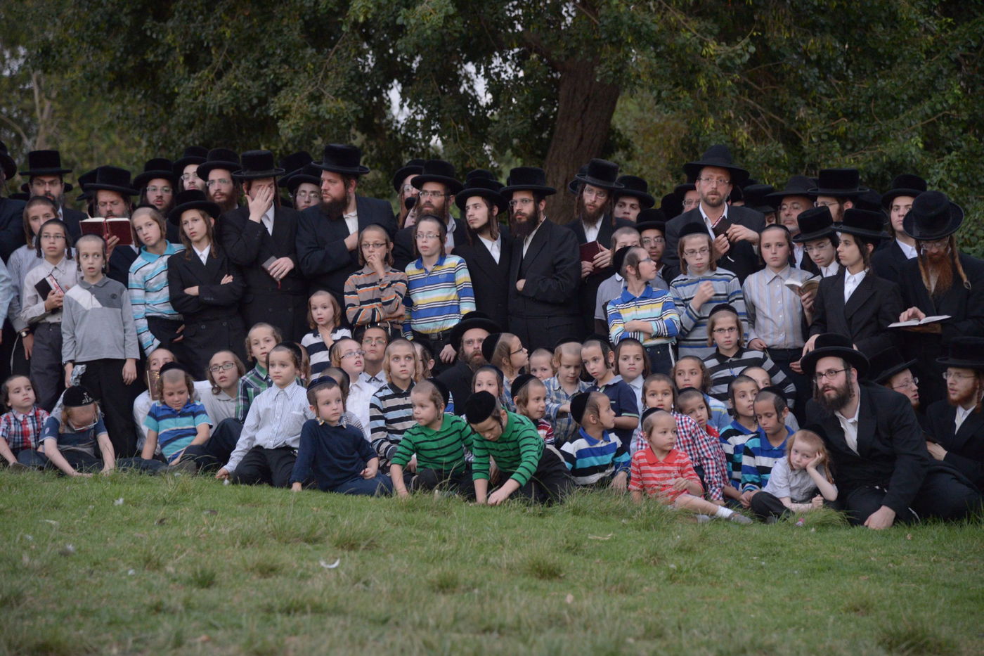 תיעוד: האדמו"ר מויז'ניץ ב'תשליך'