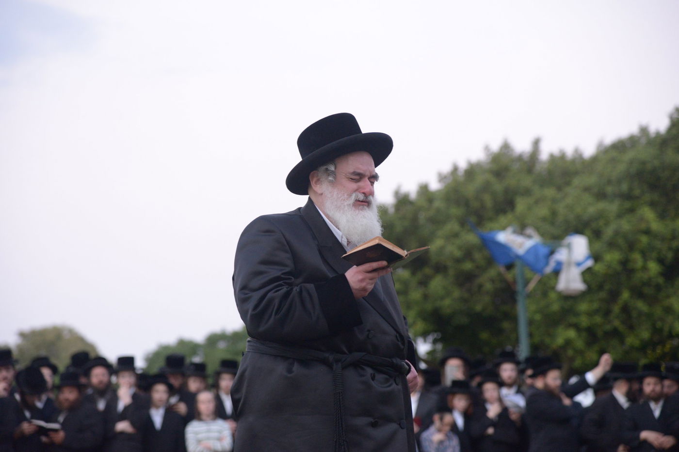 תיעוד: האדמו"ר מויז'ניץ ב'תשליך'
