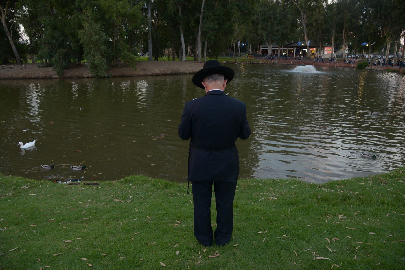 תיעוד: האדמו"ר מויז'ניץ ב'תשליך'