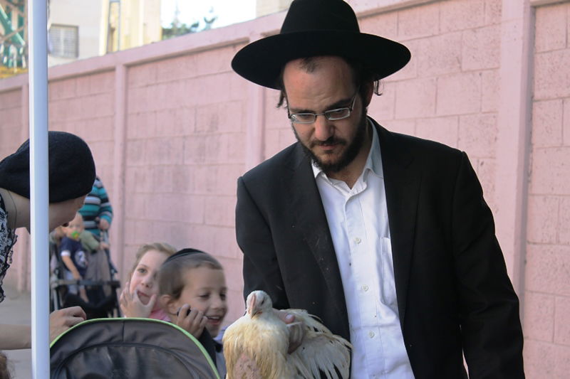 בני ברק מתכוננת לחג הסוכות • צפו