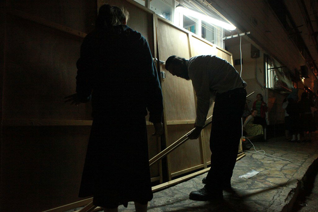 אחרי הצום בונים סוכה • גלריה מירושלים