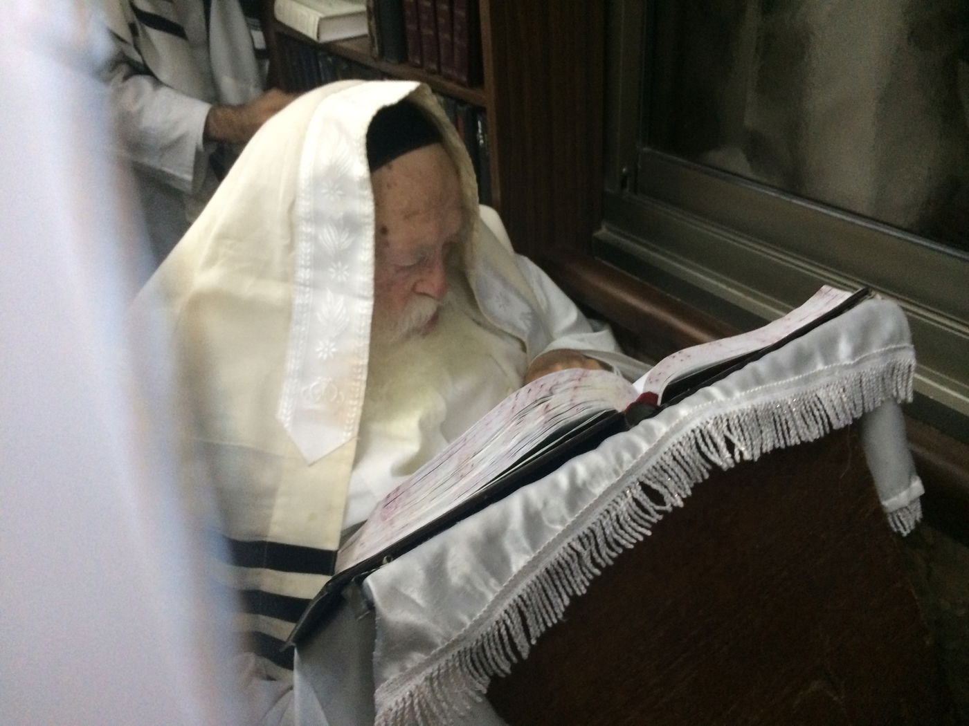 כך עבר יום הכיפורים אצל מנהיגי הליטאים