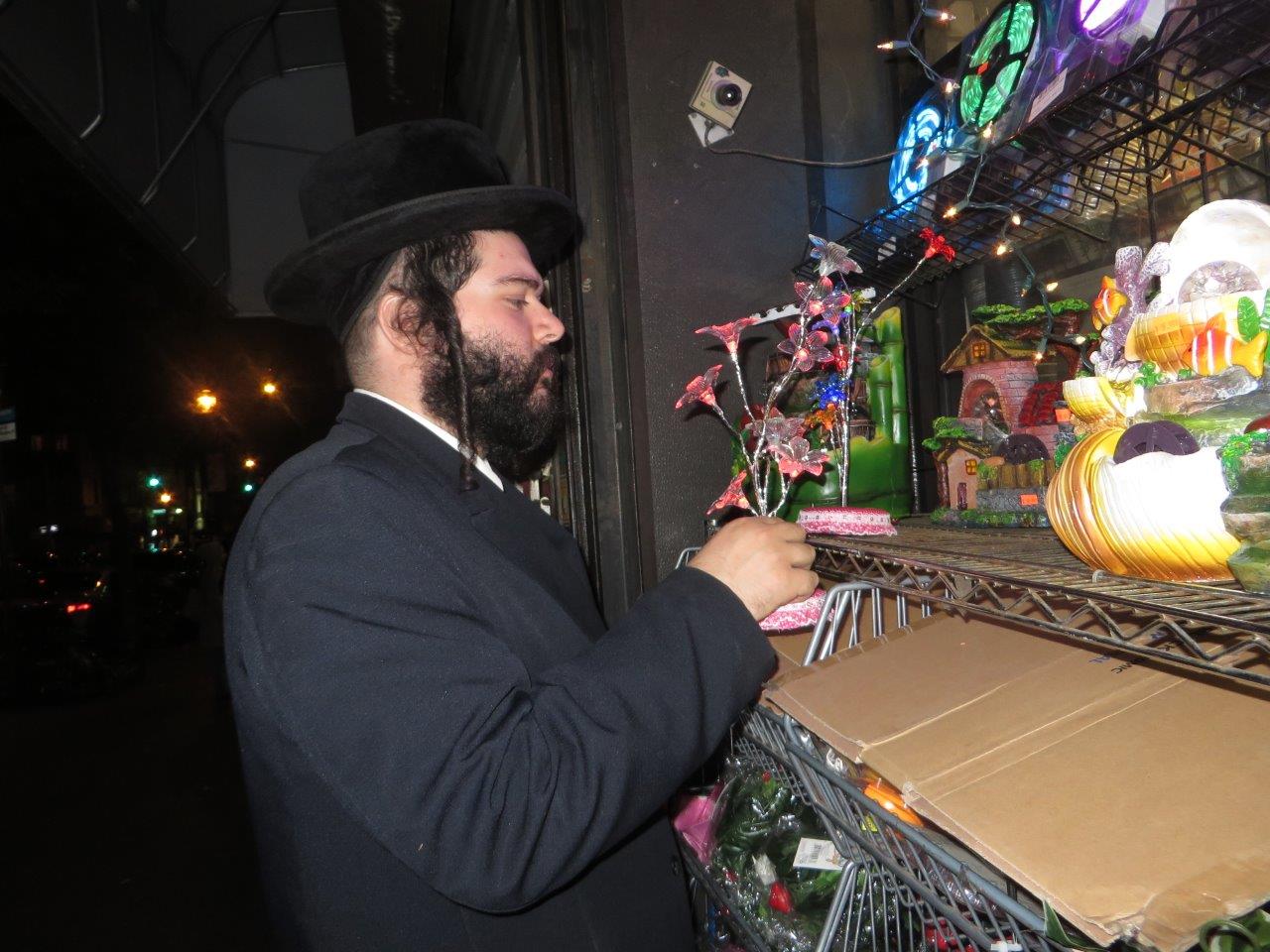 צפו בתיעוד: כך ויליאמסבורג נערכת לסוכות