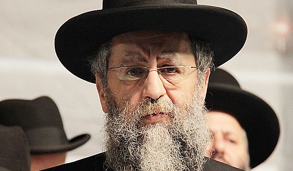 הגר"ד יוסף ואריה דרעי