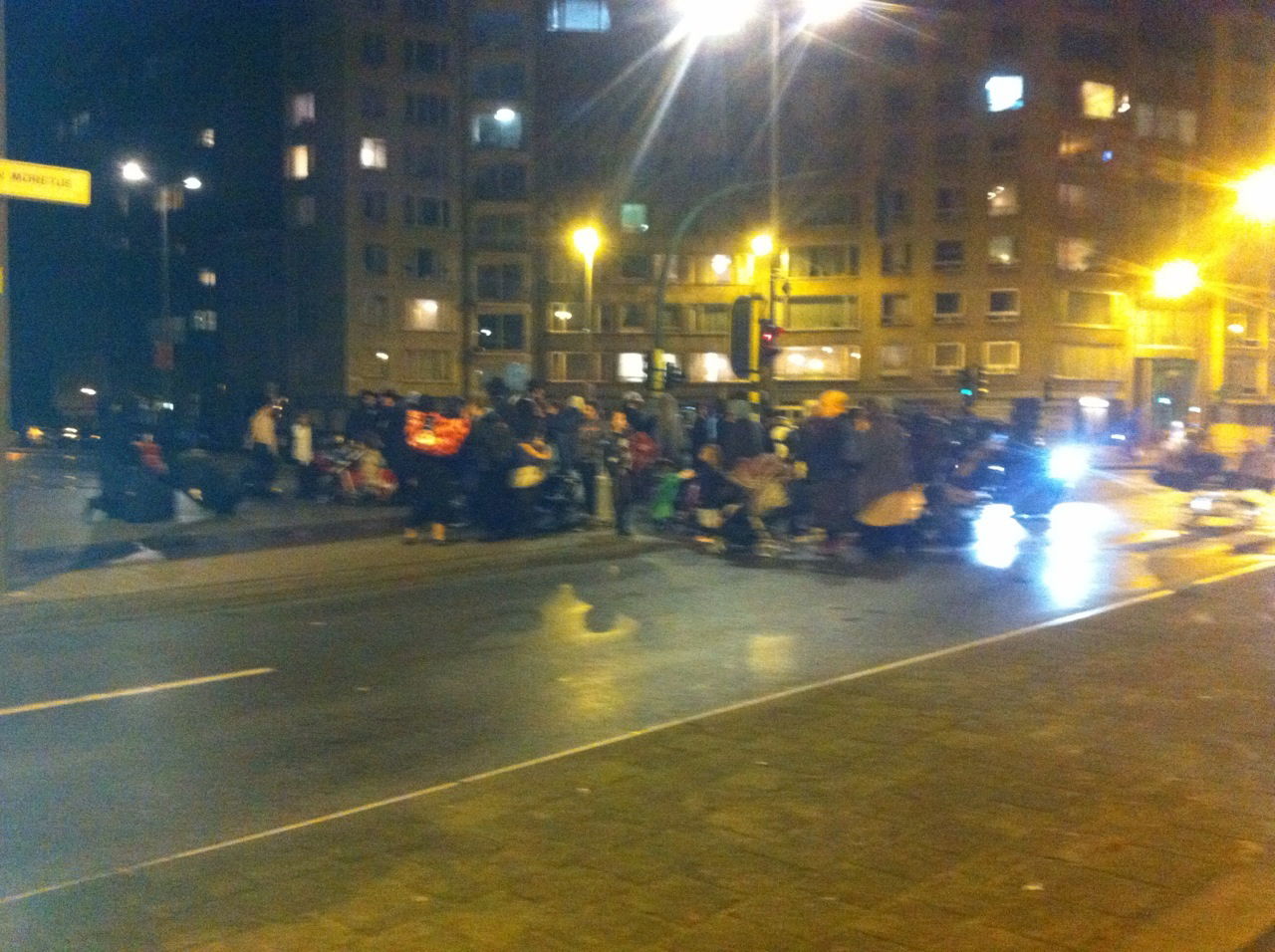 חשש באנטוורפן: חסידי הרב ברלנד הגיעו מהולנד