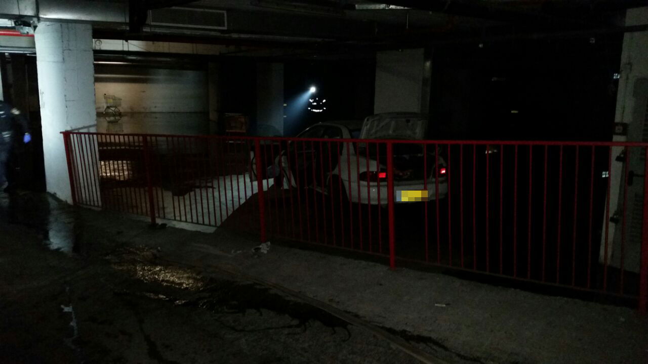 הנקמה של עובד הרשת: הצתה וגניבה