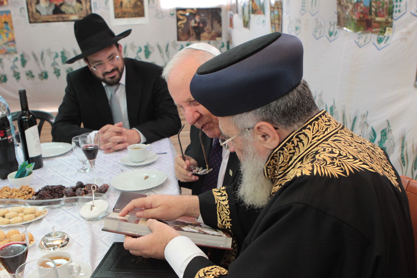 נשיא המדינה רובי ריבלין אצל הראשל"צ הרב יצחק יוסף • גלריה