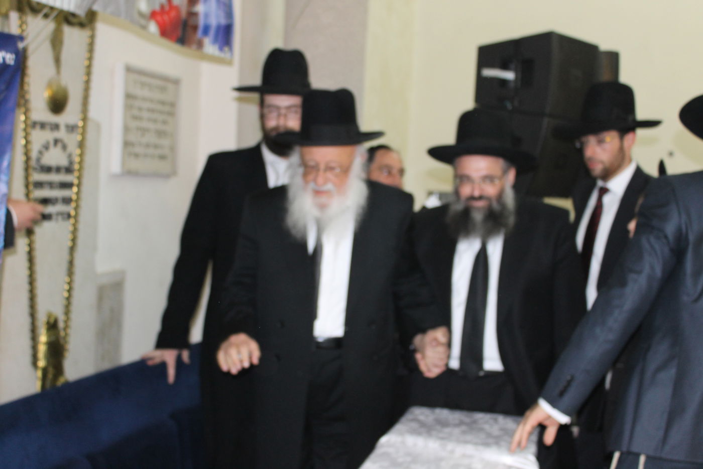 רה"י פוניבז' והאדמו"רים בשמחה • גלריה