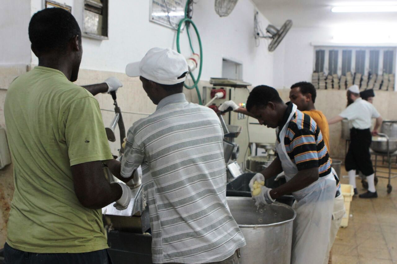 תיעוד: חוגגים שמחת בית השואבה בתולדות אהרן