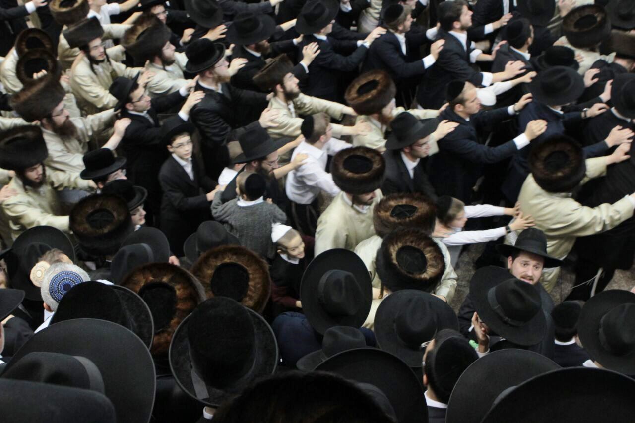 תיעוד: חוגגים שמחת בית השואבה בתולדות אהרן