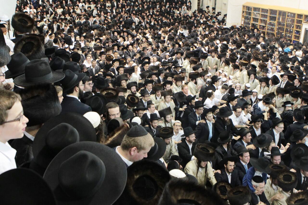 תיעוד: חוגגים שמחת בית השואבה בתולדות אהרן