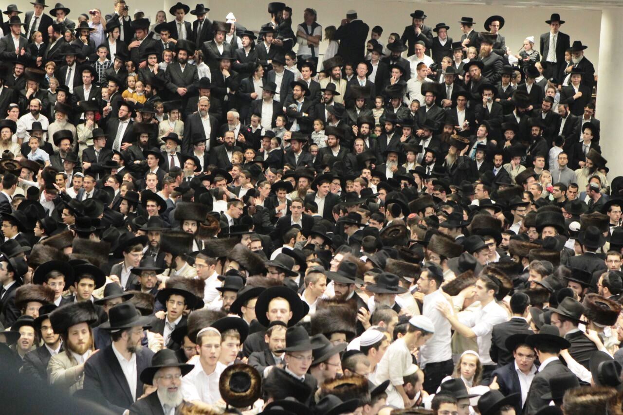 תיעוד: חוגגים שמחת בית השואבה בתולדות אהרן