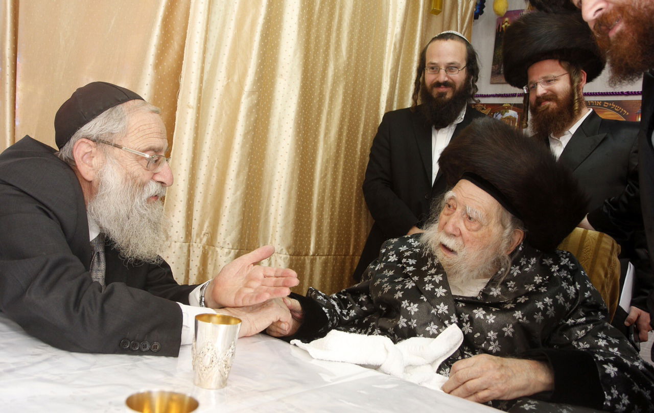 נשיא המועצת החסידית לרב אריה שטרן: "בהצלחה ברבנות י-ם"