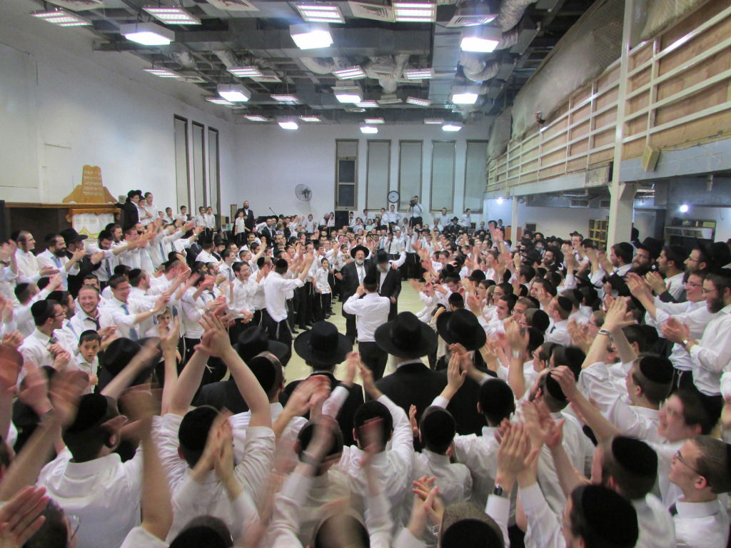 גלריה: בישיבת חדרה חגגו שמחת בית השואבה