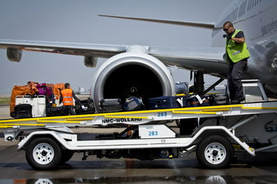 מפרקים מזוודות