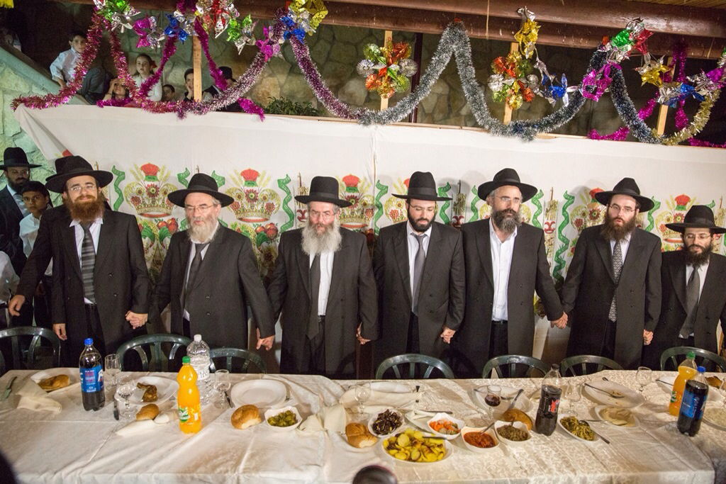 תיעוד: אברכי "מגדל עוז" חגגו שמחת בית השואבה