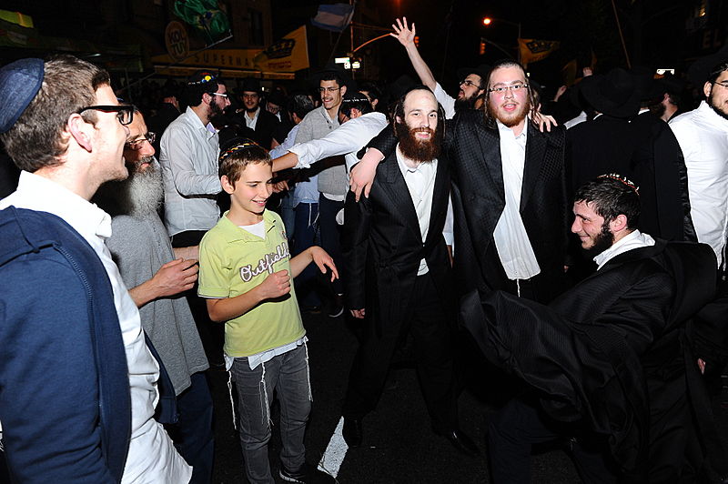 תיעוד: שמחת בית השואבה בחב"ד