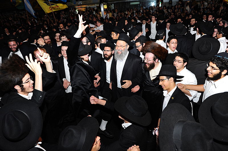 תיעוד: שמחת בית השואבה בחב"ד