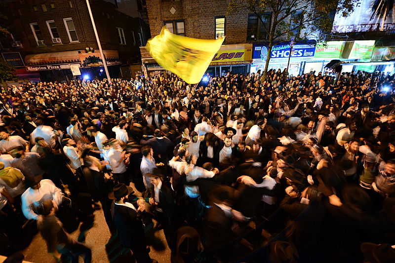 תיעוד: שמחת בית השואבה בחב"ד