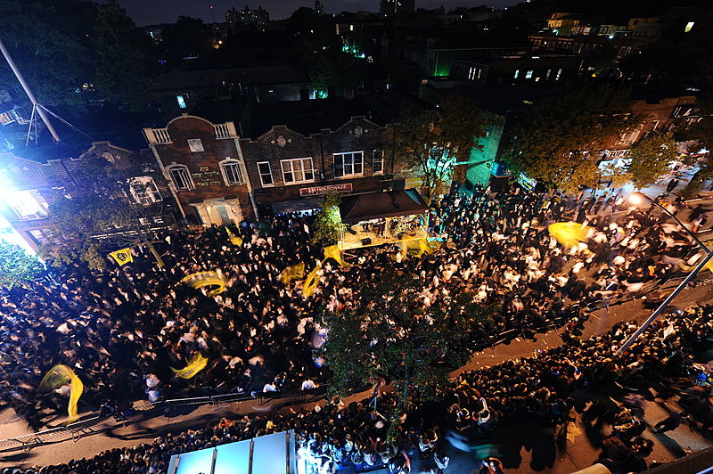 תיעוד: שמחת בית השואבה בחב"ד