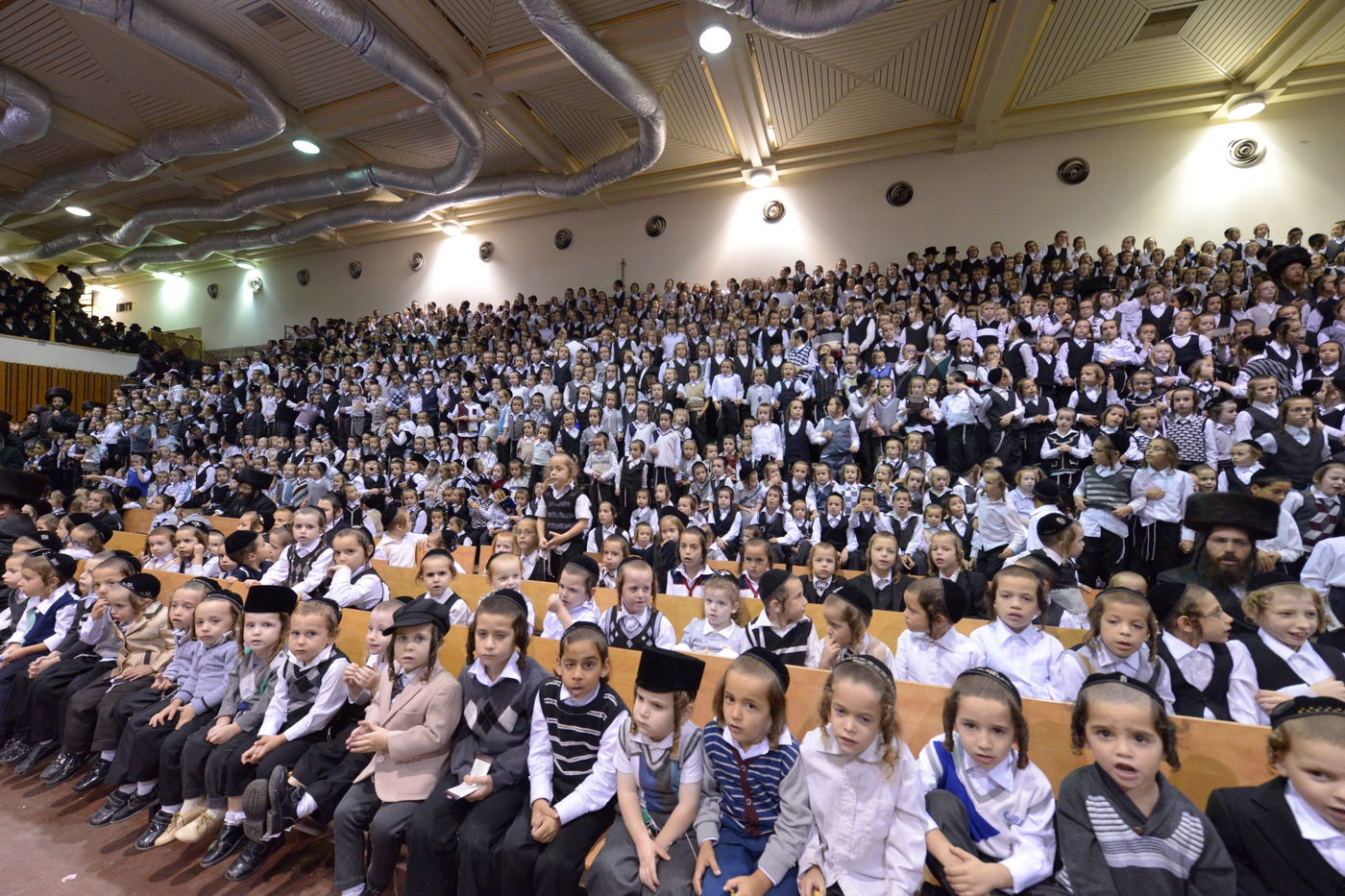 גלריה: ההקפות השניות של חסידות צאנז