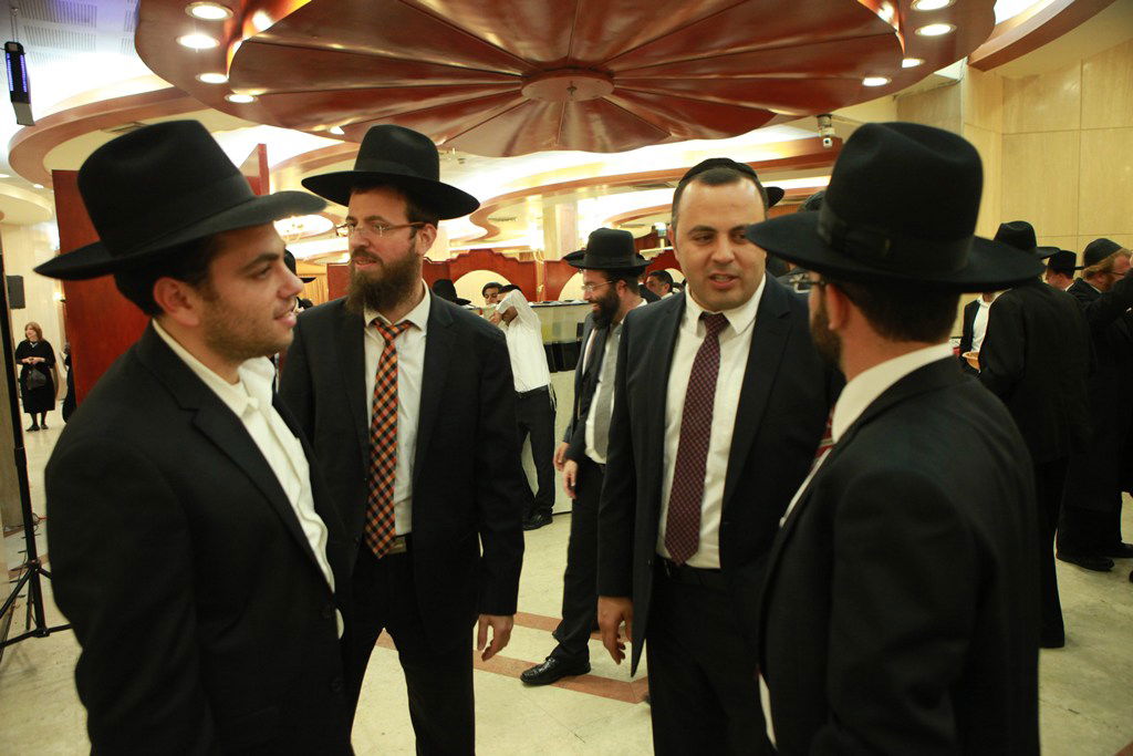 גלריה • כל המי ומי חגגו בשמחת אברמי קרויזר